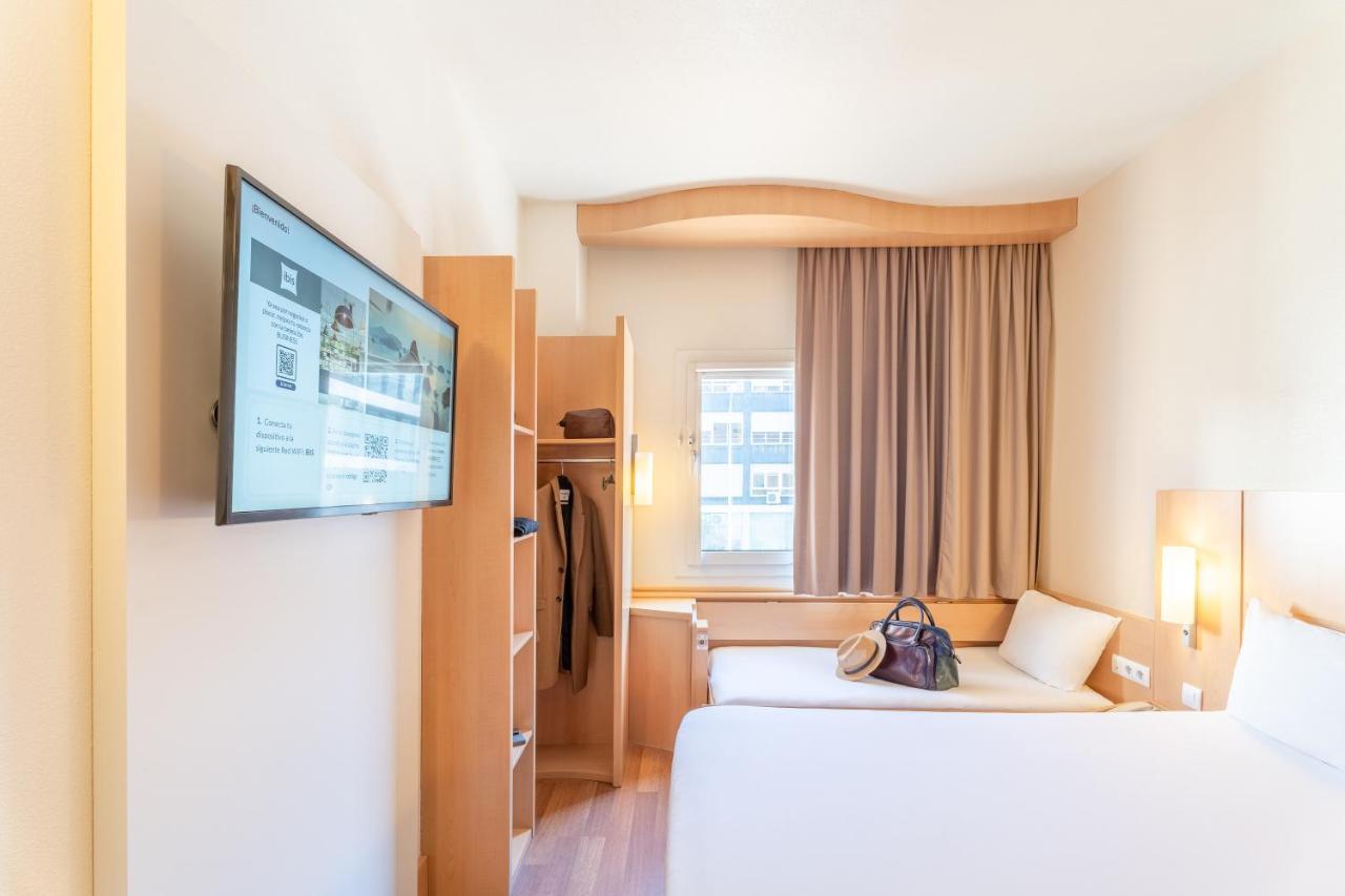 Ibis Madrid Calle Alcala Exterior foto