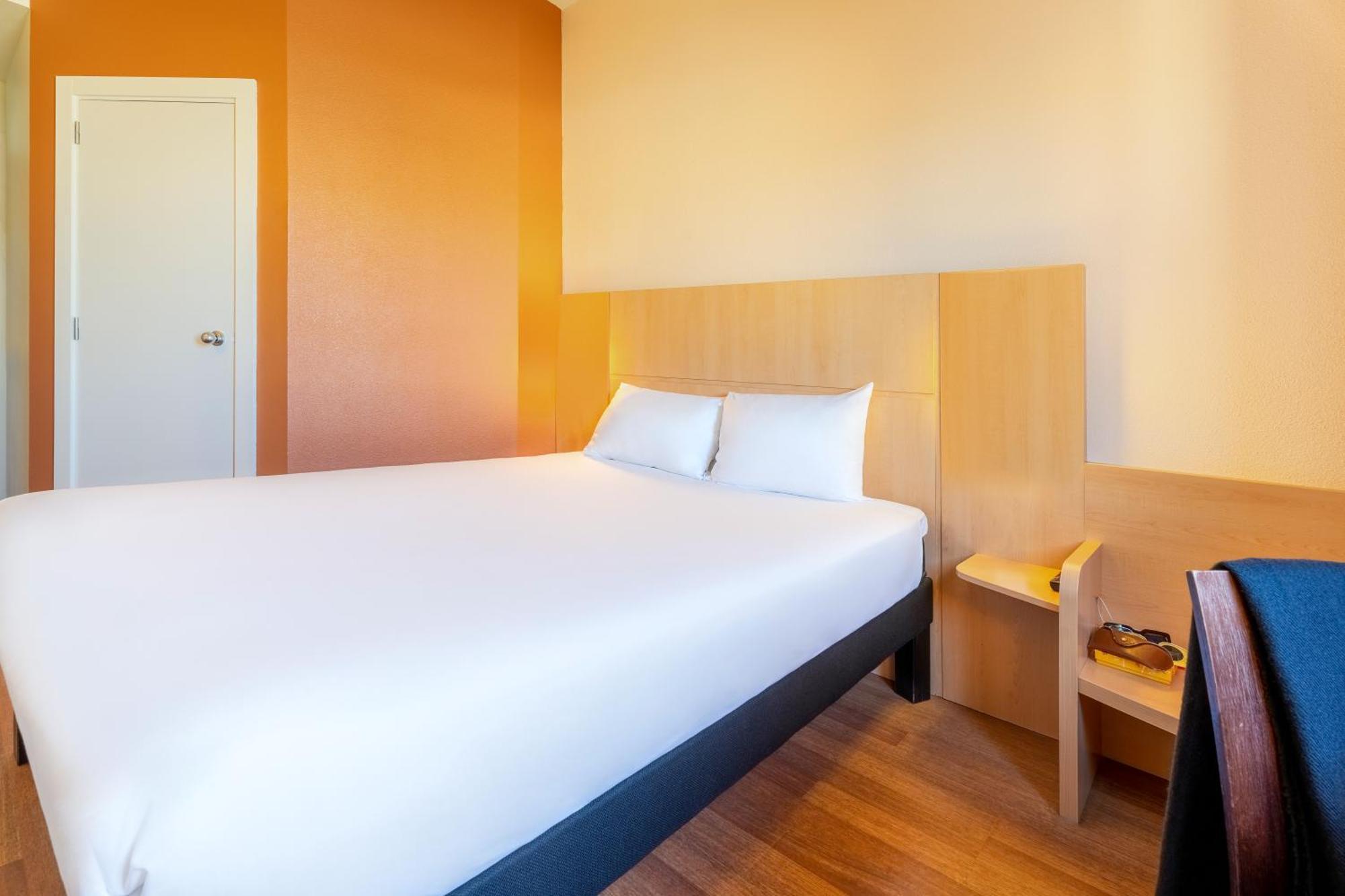 Ibis Madrid Calle Alcala Exterior foto